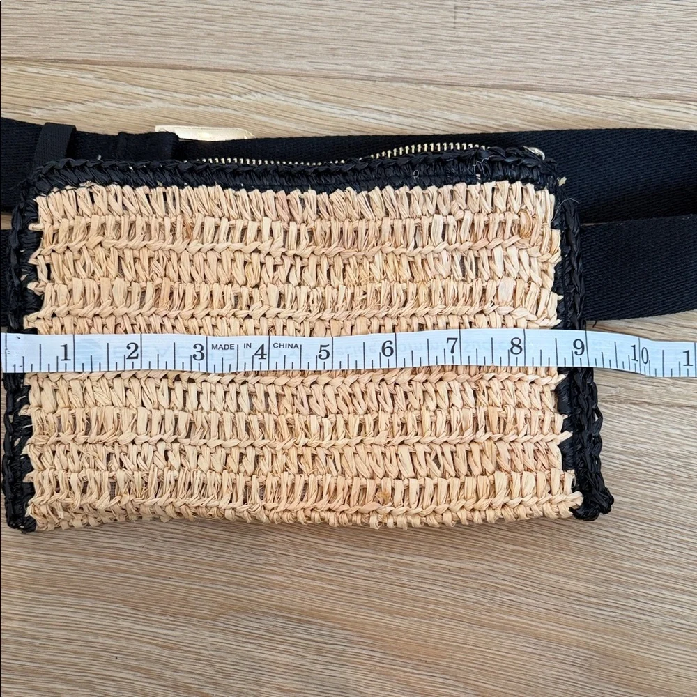 Hat Attack Black and Tan Woven Crossbody Bag - Picture 5 of 9